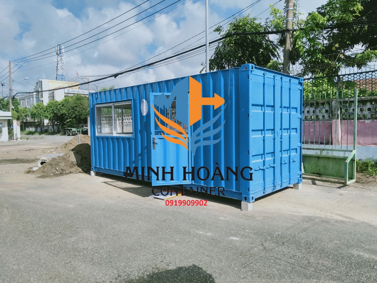 Container văn phòng 20feet  sàn lát gạch có toilet cửa lớn